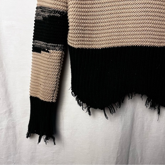 Rag Poets | Black Tan Boxy V-Neck Pullover Sweater, Medium - Picture 5 of 11